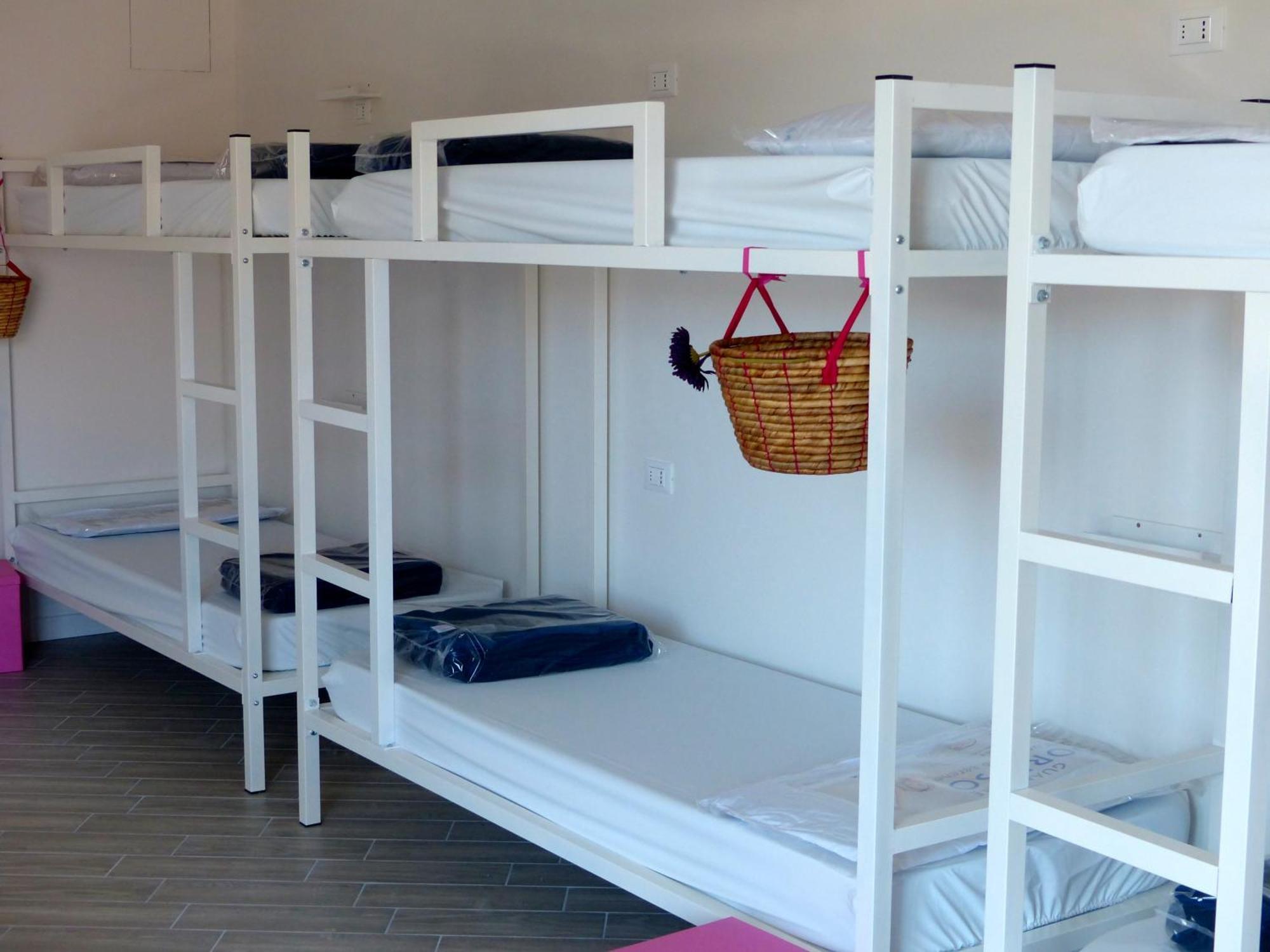 Meet Gardalake Hostel Peschiera del Garda