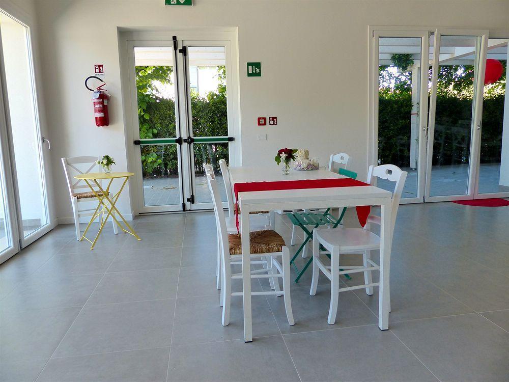 Meet Gardalake Hostel *