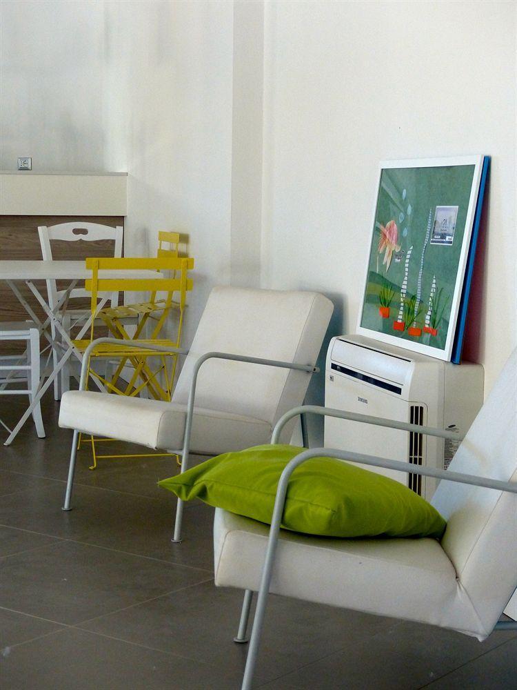 Meet Gardalake Hostel Peschiera del Garda